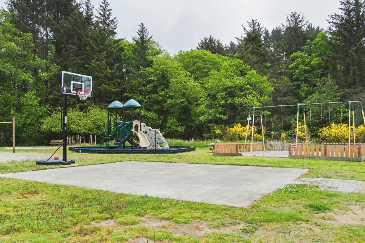 Long Beach Camping Resort Yurt 10 Oceanview 외부 사진